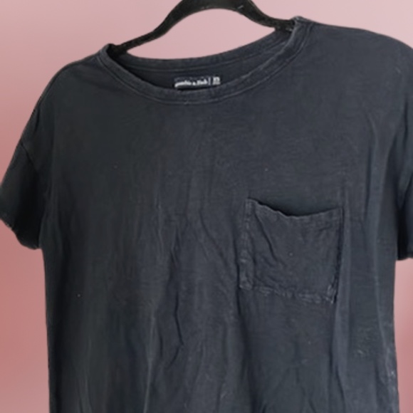Abercrombie & Fitch Tshirt - Size‎ XS - Picture 3 of 7